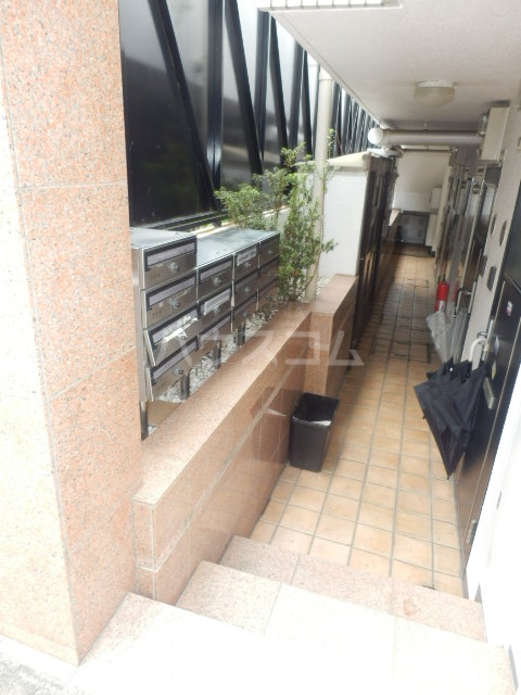 2/10 エントランス