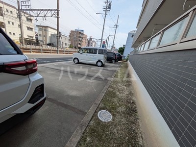 23/30 駐車場