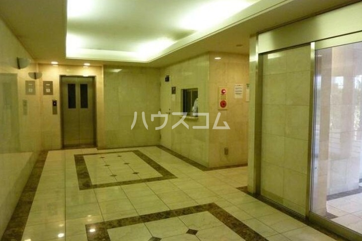 15/16 エントランス