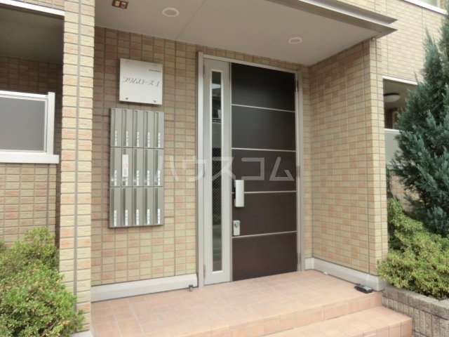 21/27 エントランス