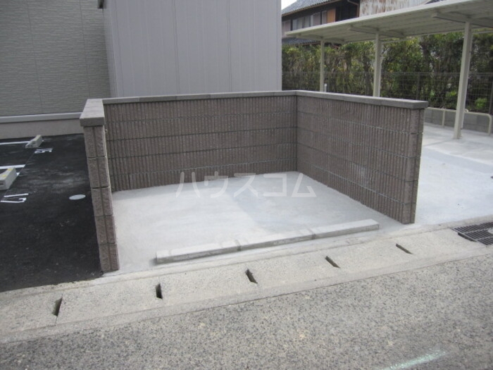 20/28 駐車場