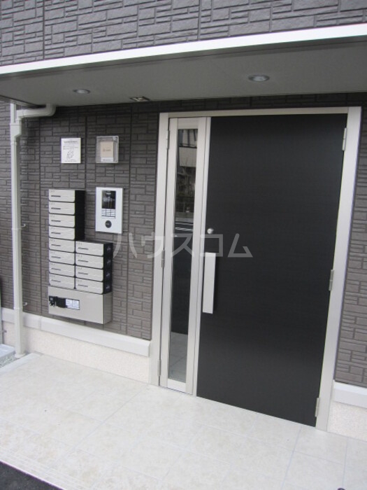 20/28 エントランス