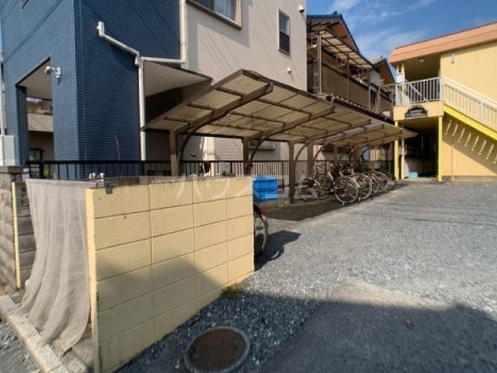 22/24 エントランス