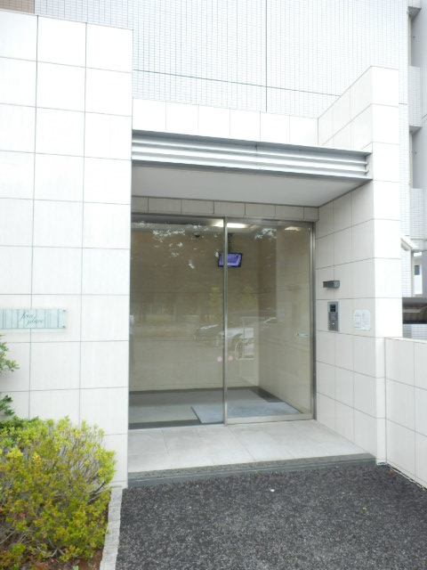 22/30 エントランス