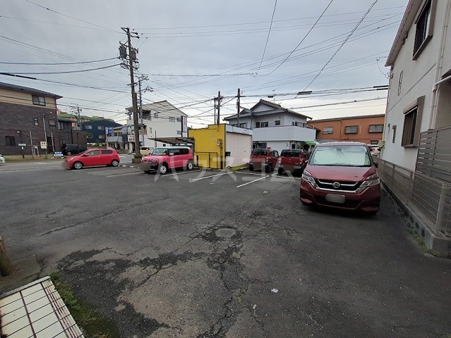 22/23 駐車場