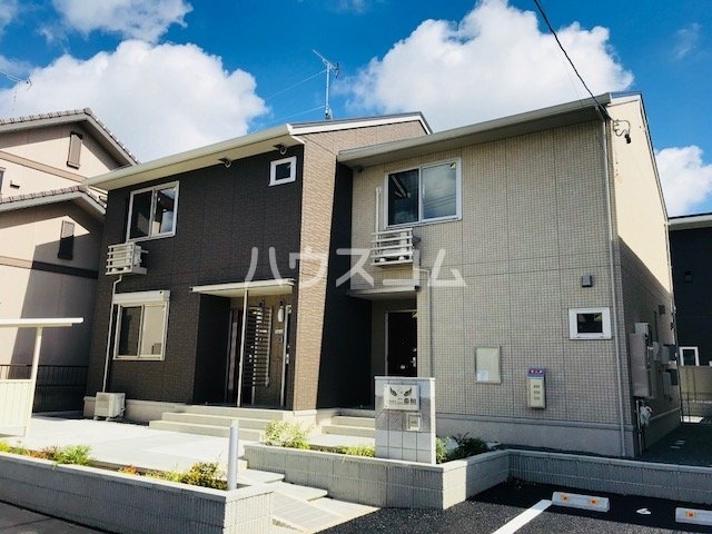 22/30 エントランス