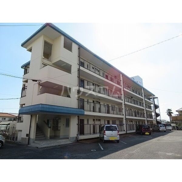 16/25 エントランス