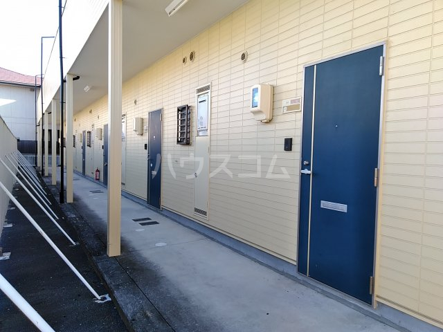 20/30 エントランス