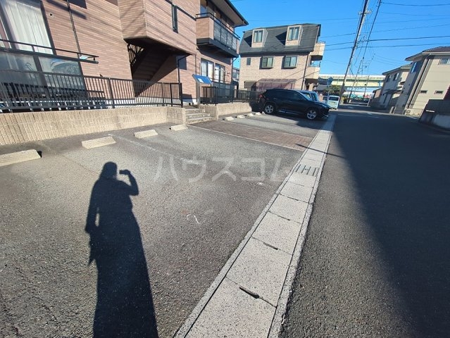 17/28 駐車場