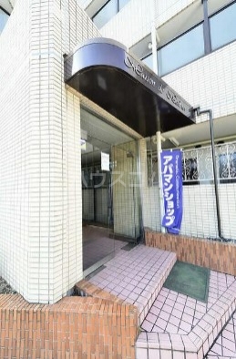2/11 エントランス