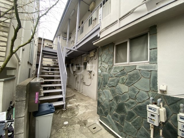 21/29 エントランス