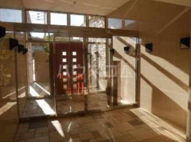 14/17 エントランス