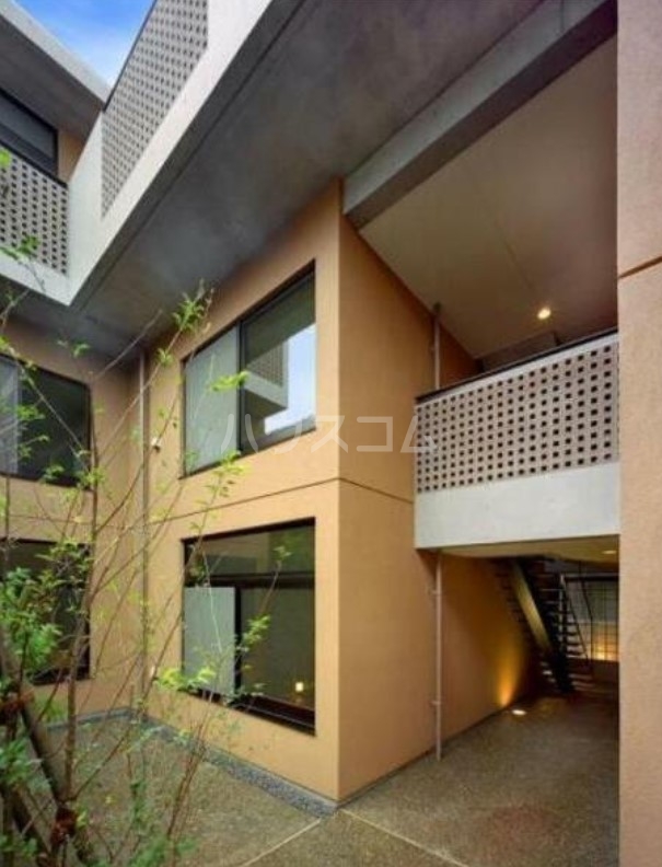 2/6 エントランス