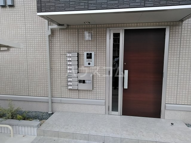 17/28 エントランス