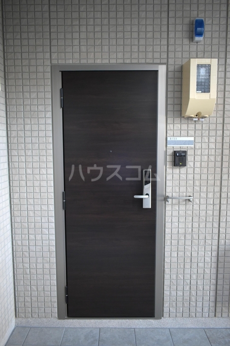 19/28 エントランス