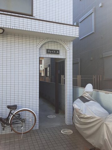 21/25 エントランス