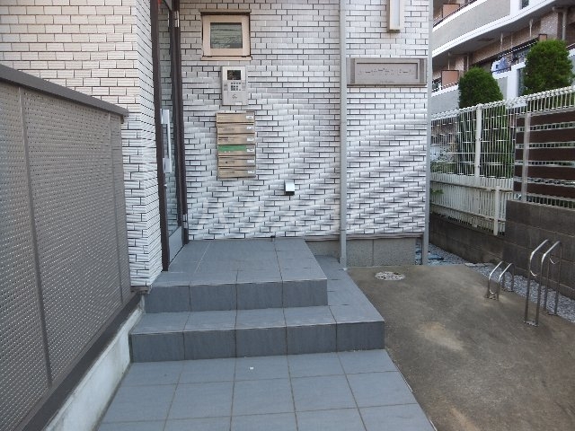 14/22 エントランス