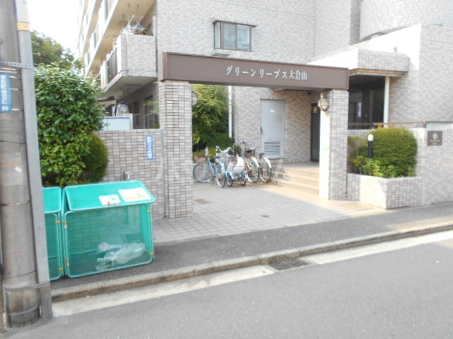 25/30 エントランス