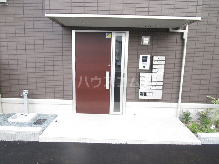 15/25 エントランス