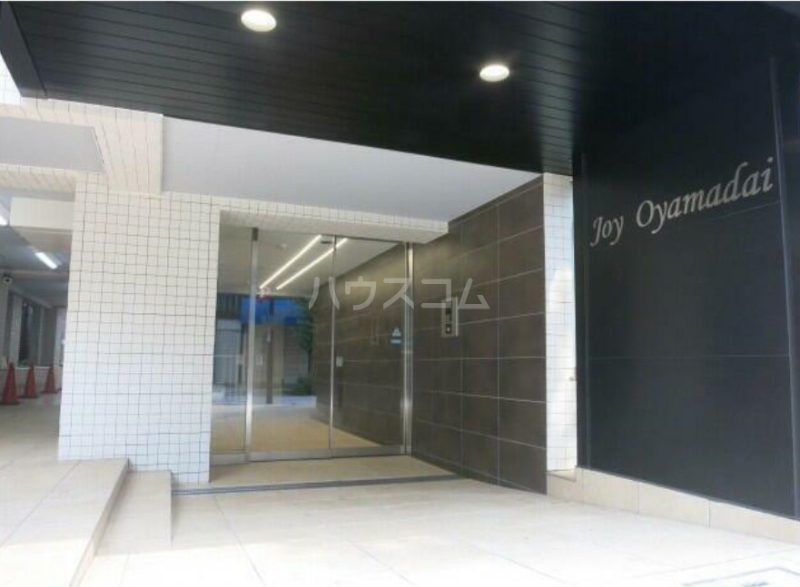 17/27 エントランス