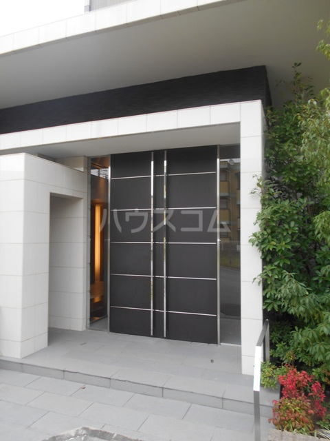 19/28 エントランス