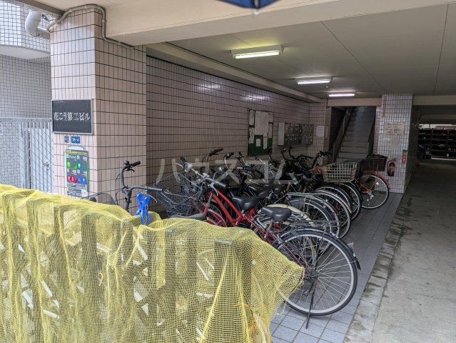 20/30 エントランス