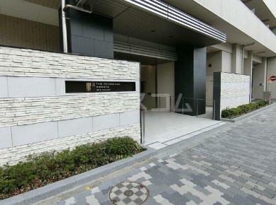 15/22 エントランス