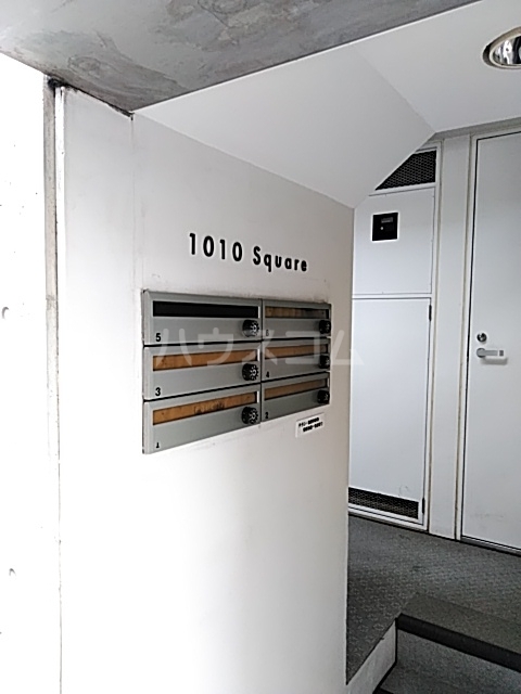 2/3 エントランス