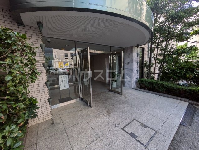 14/22 エントランス