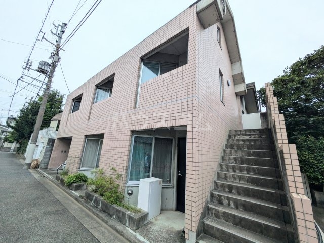 21/29 エントランス