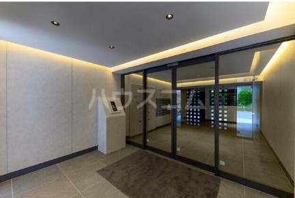 20/29 エントランス