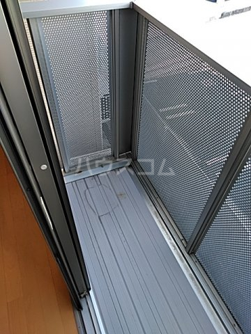 18/26 バルコニー