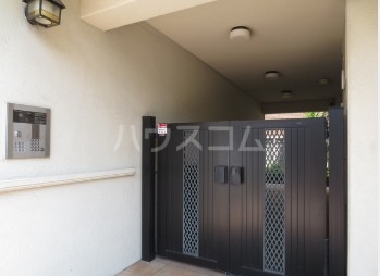 17/21 エントランス