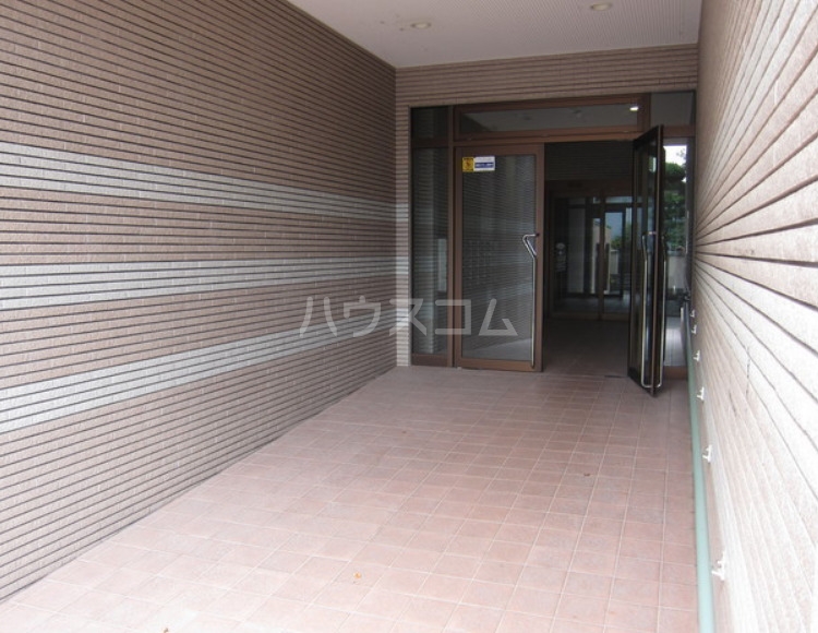 14/17 エントランス