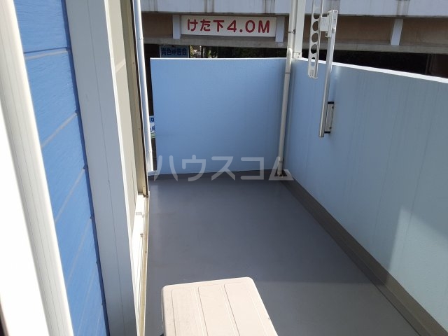 18/27 バルコニー