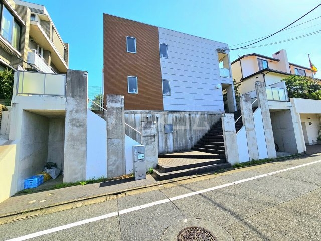 2/25 外観