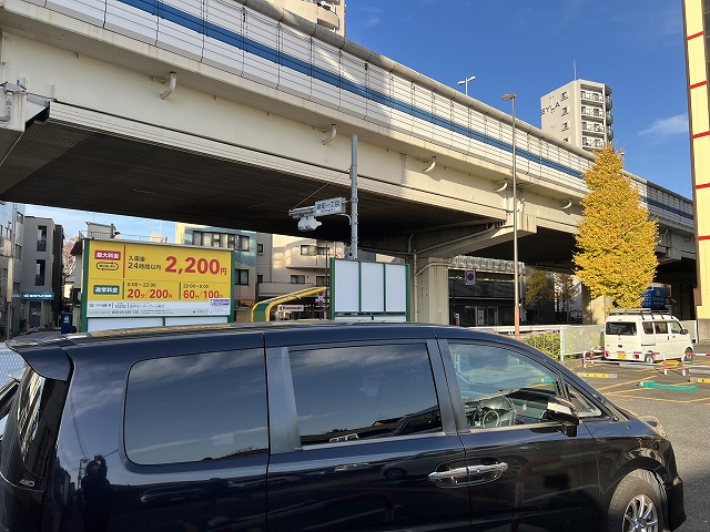 27/30 駐車場