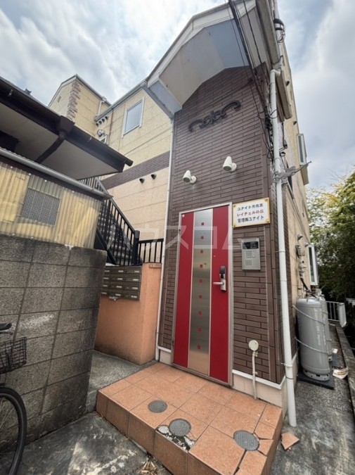 3/4 エントランス