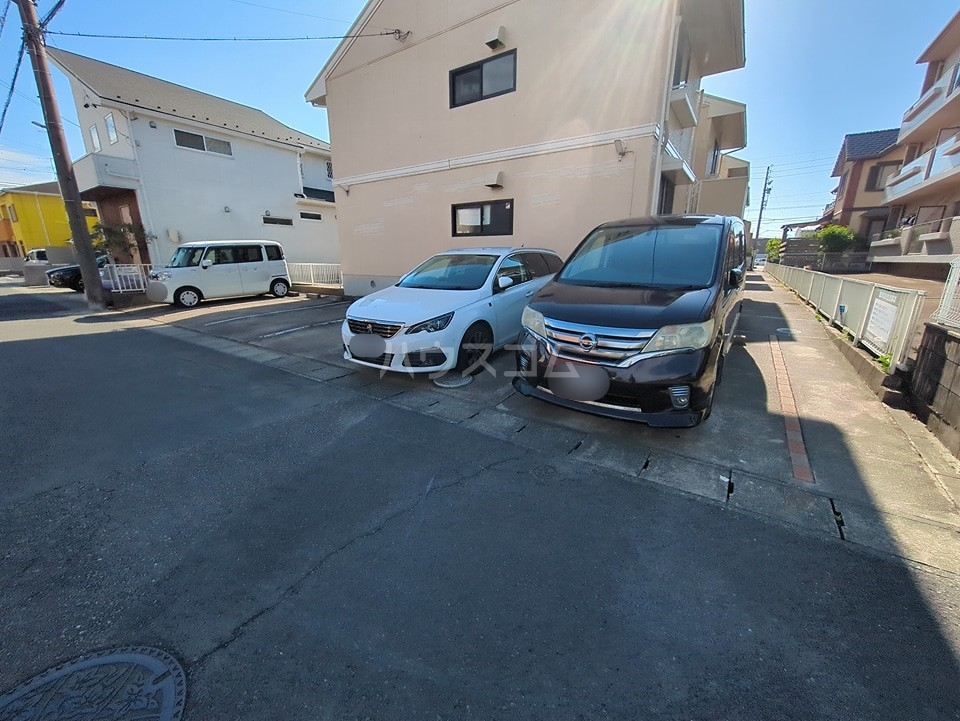2/10 駐車場