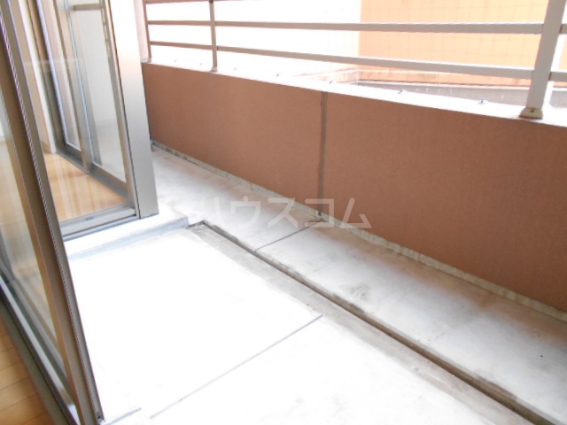 13/30 バルコニー