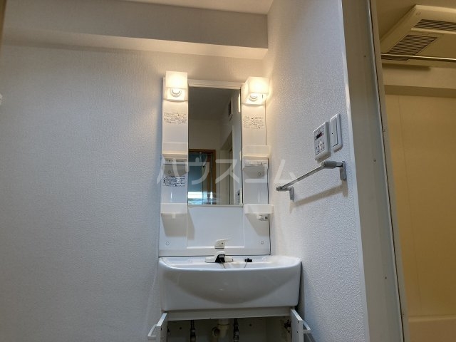 15/30 洗面