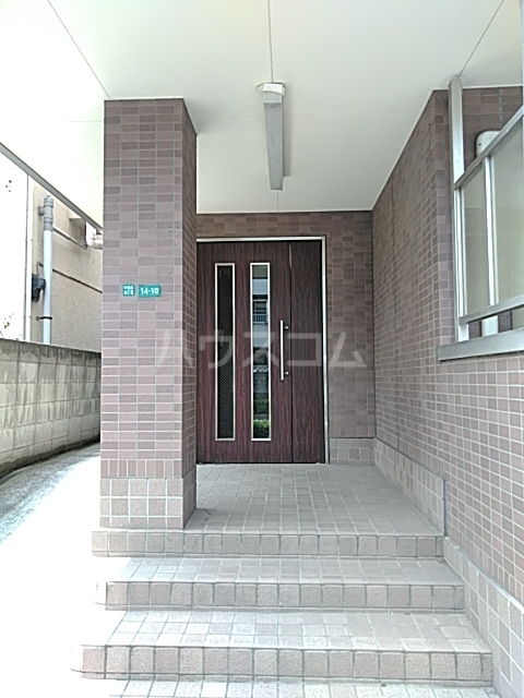 29/30 エントランス