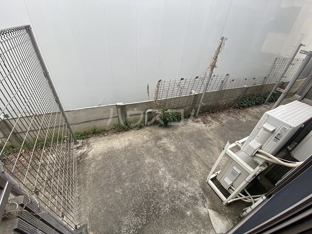 13/30 バルコニー