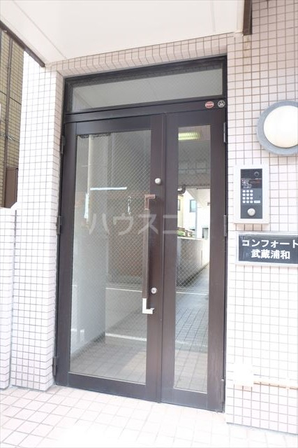 14/22 エントランス