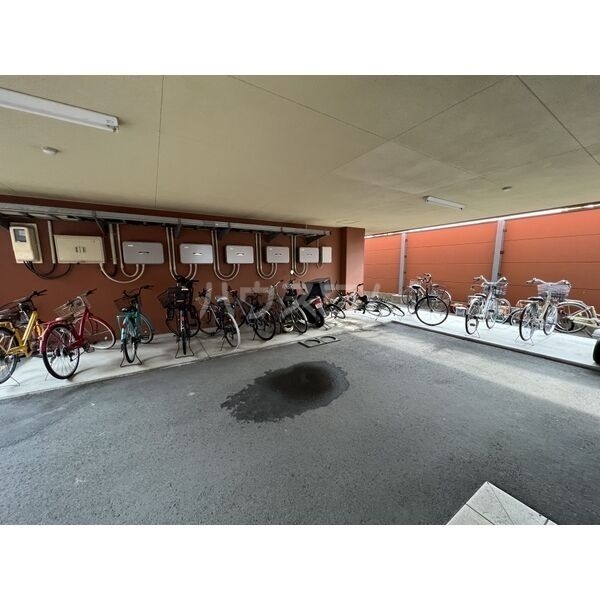 17/22 駐車場