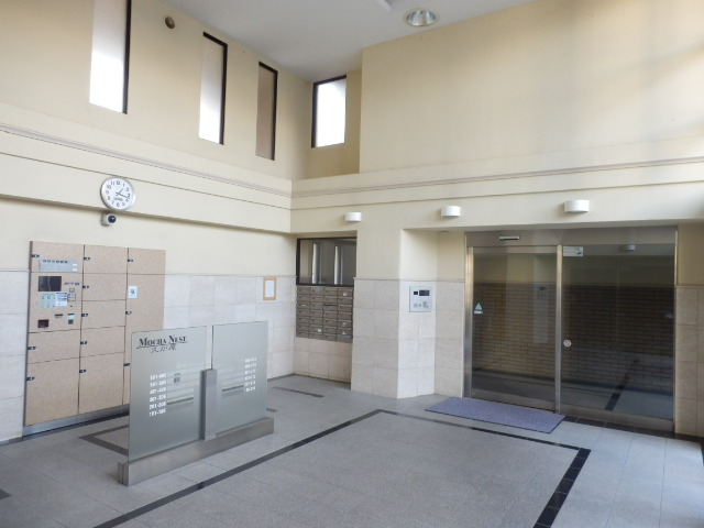 21/28 エントランス