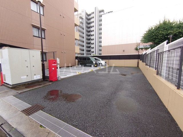 4/11 駐車場