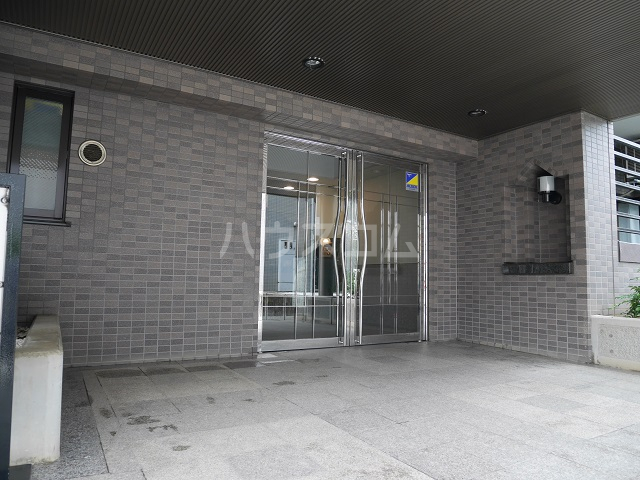 29/30 エントランス