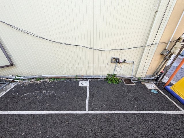 20/27 駐車場