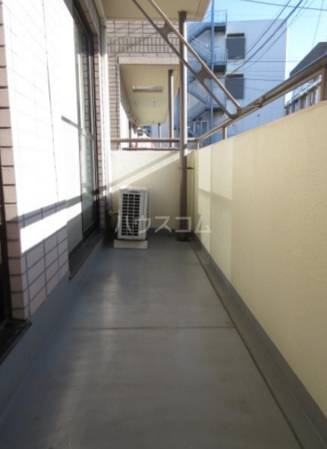 13/20 バルコニー